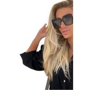 SQUARE Thick Frames OVERSIZED Black Sunglasses GLAM Boxy Modern Chic Vacation